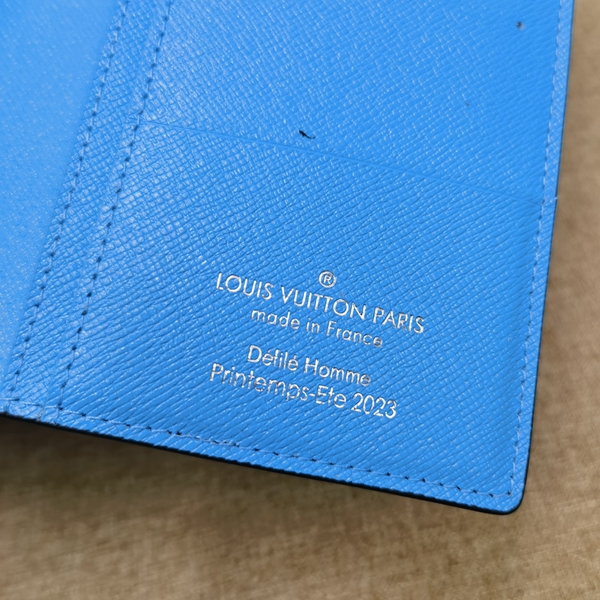 LVコピーウォレット素材ディテール